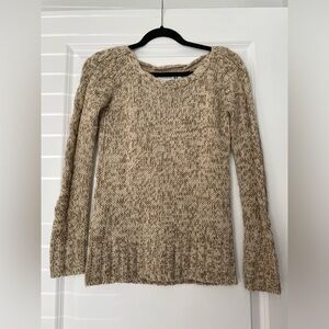 Women’s Scoop Neck Creme Sweater